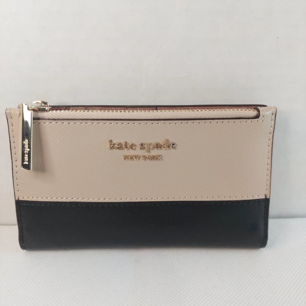 Kate Spade New York Spencer Slim Bifold Warm Beige and Black Wallet (pwr00280)